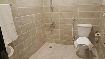Al Muhanna Plaza Luxury Plus Salmiya Exterior photo